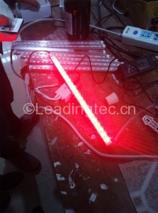 調(diào)波長調(diào)光強LED